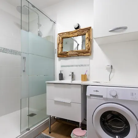 Lägenhet Le Petra - Appt Climatise Proche De La