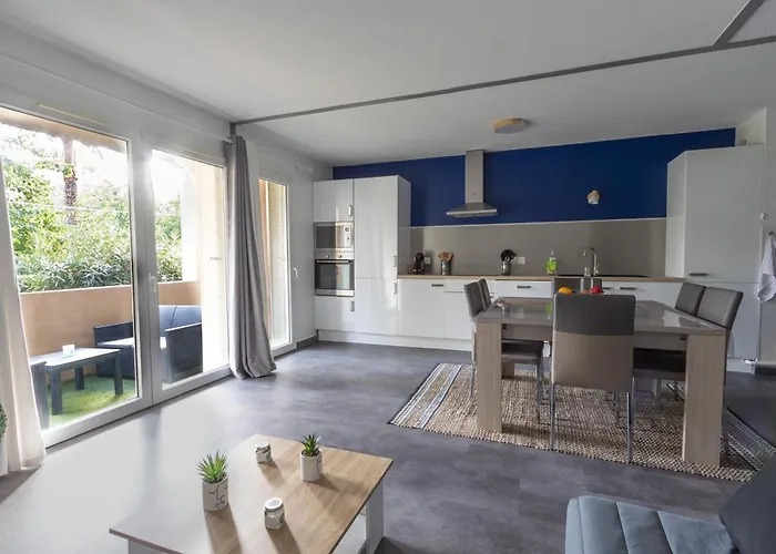 Le Petra - Appt Climatise Proche De La * 阿雅克肖